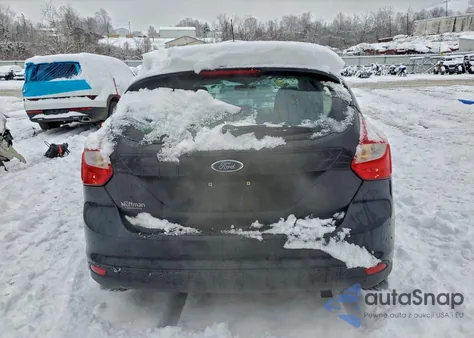 2012 Ford Focus Se z USA, uszkodzony, nr VIN 1FAHP3K26CL102202